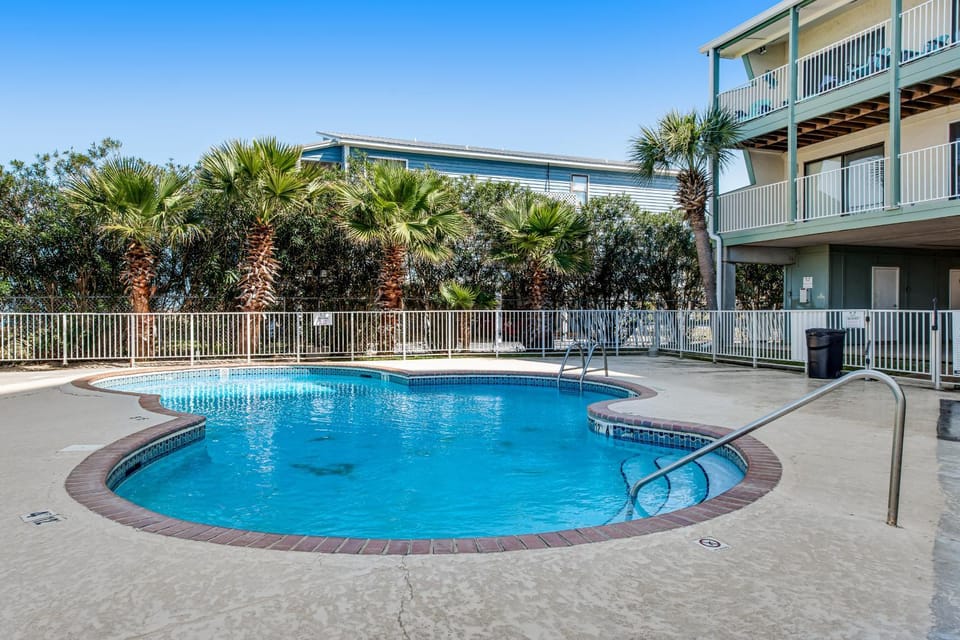 The Landing 203 by Meyer Vacation Rentals Apartment in West Beach