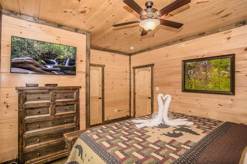 Bears Gathering House in Gatlinburg