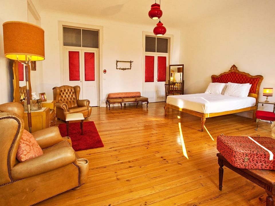 Bed, Photo of the whole room