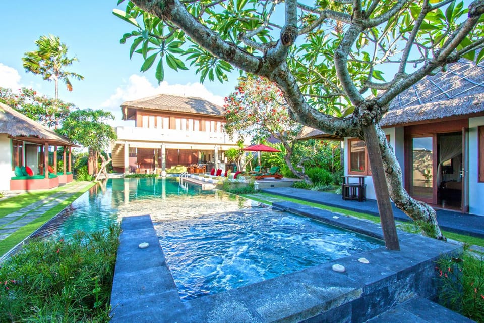 Garden, Swimming pool
