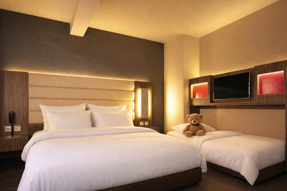 Bed, Photo of the whole room, Family