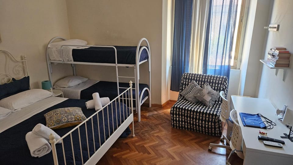 Bed, Photo of the whole room, Bedroom, bunk bed