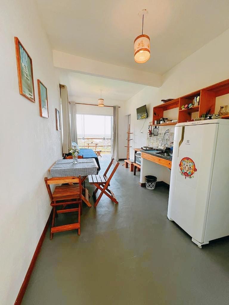 Property building, TV and multimedia, Kitchen or kitchenette, Dining area, kitchen