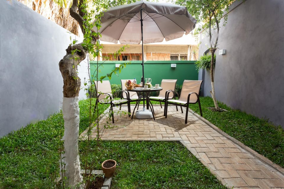 Patio, Garden