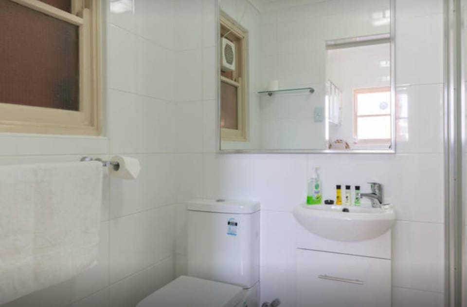 M102 West Perth Studio Apartment near Kings Park Apartment in Perth