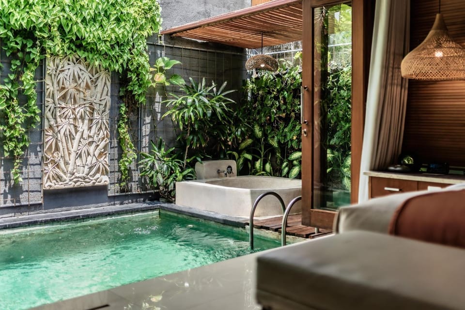 Pool view, Swimming pool
