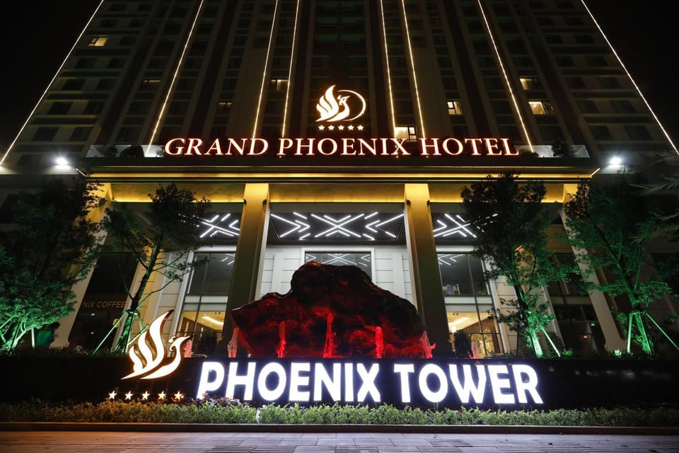 Property building, Facade/entrance, Property logo or sign