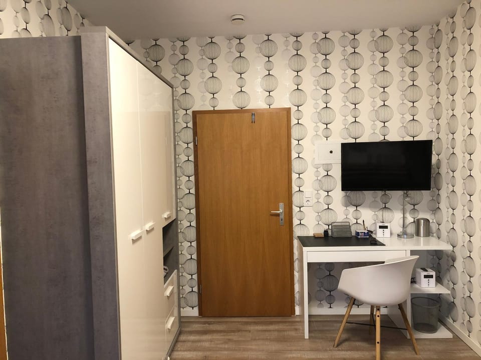 Seating area, Bedroom