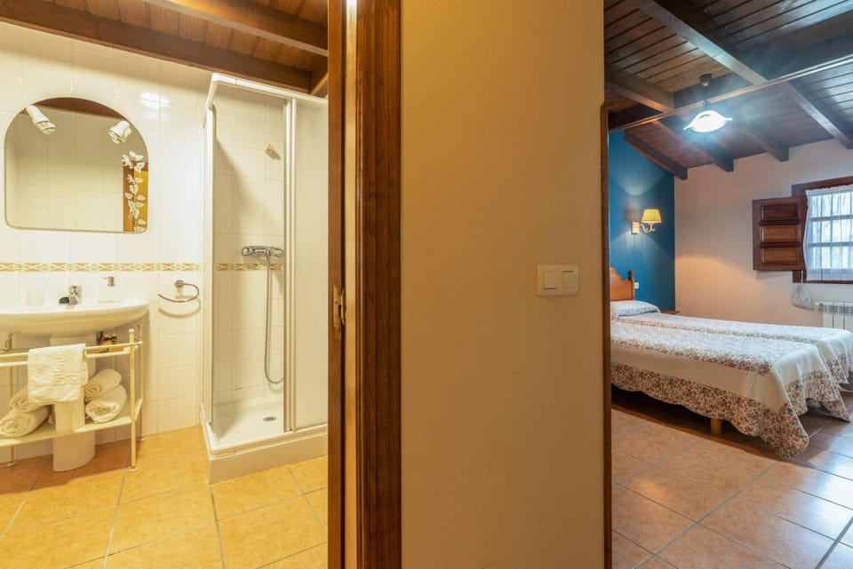 Bathroom, Photo of the whole room