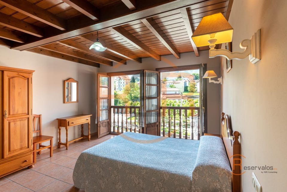 Casa Rural La Indiana I y II Country House in Cantabria