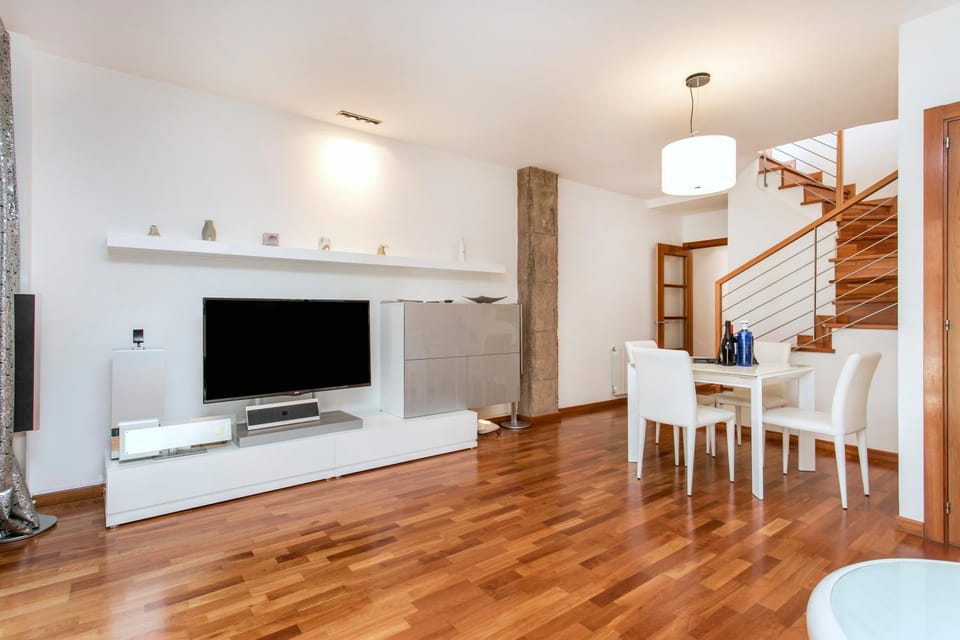 TV and multimedia, Living room, Dining area
