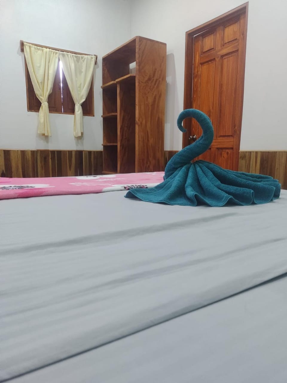 Bed, Photo of the whole room