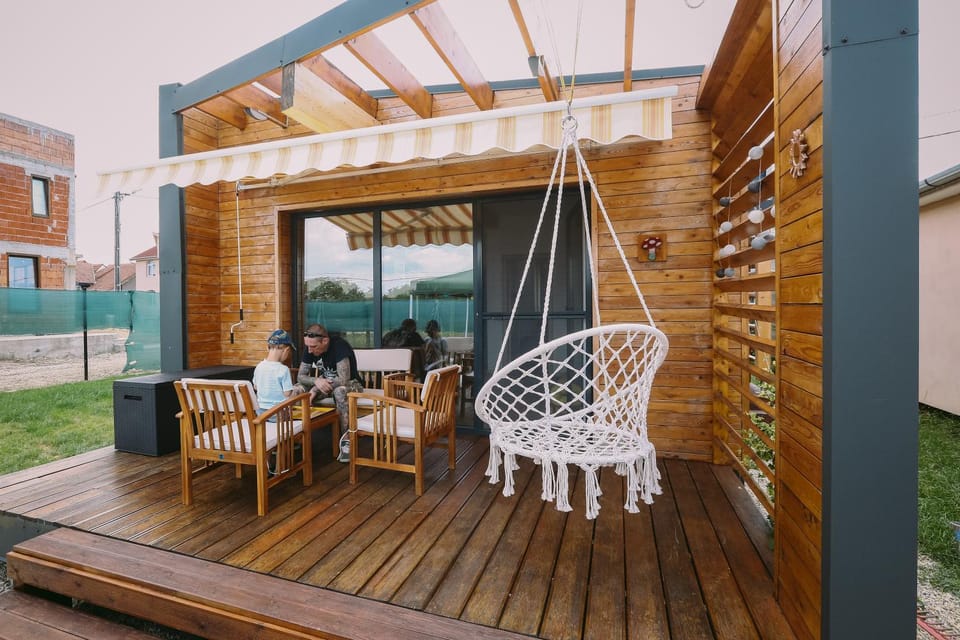 Patio, Day, Balcony/Terrace