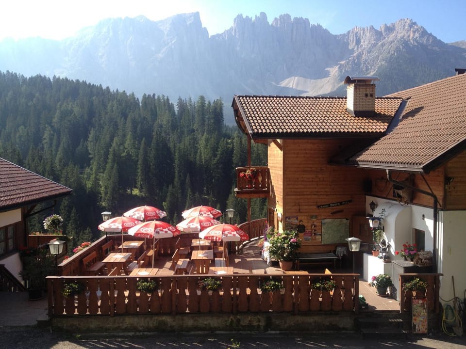 View (from property/room), Balcony/Terrace