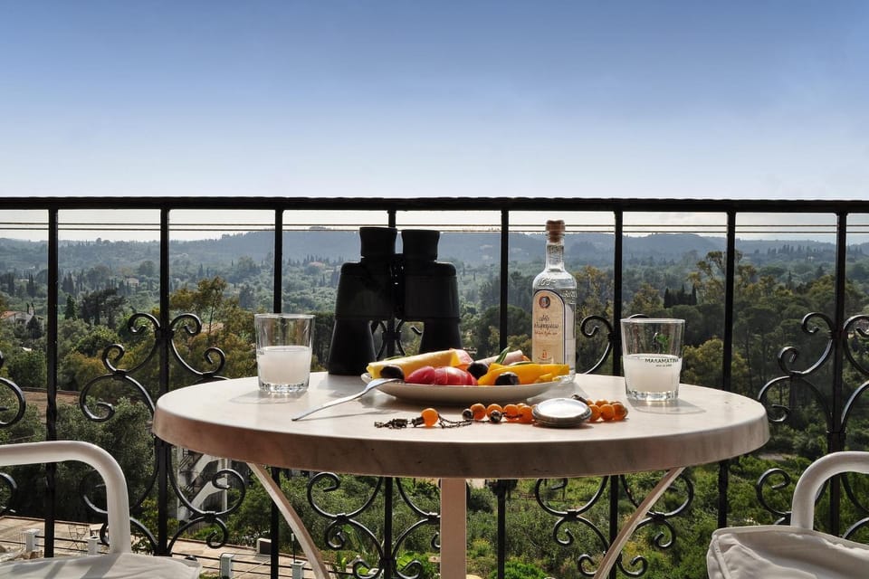 Natural landscape, Food and drinks, Mountain view