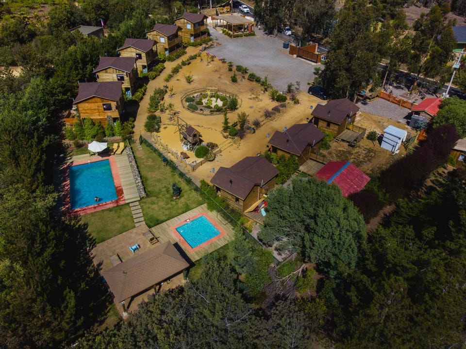 Cabaña en Tunquén con parrilla, fogón, piscina y bosque House in Santiago Metropolitan Region