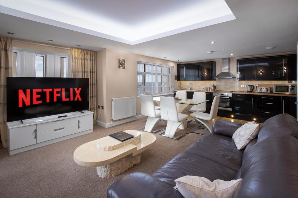 Kitchen or kitchenette, Living room, Dining area