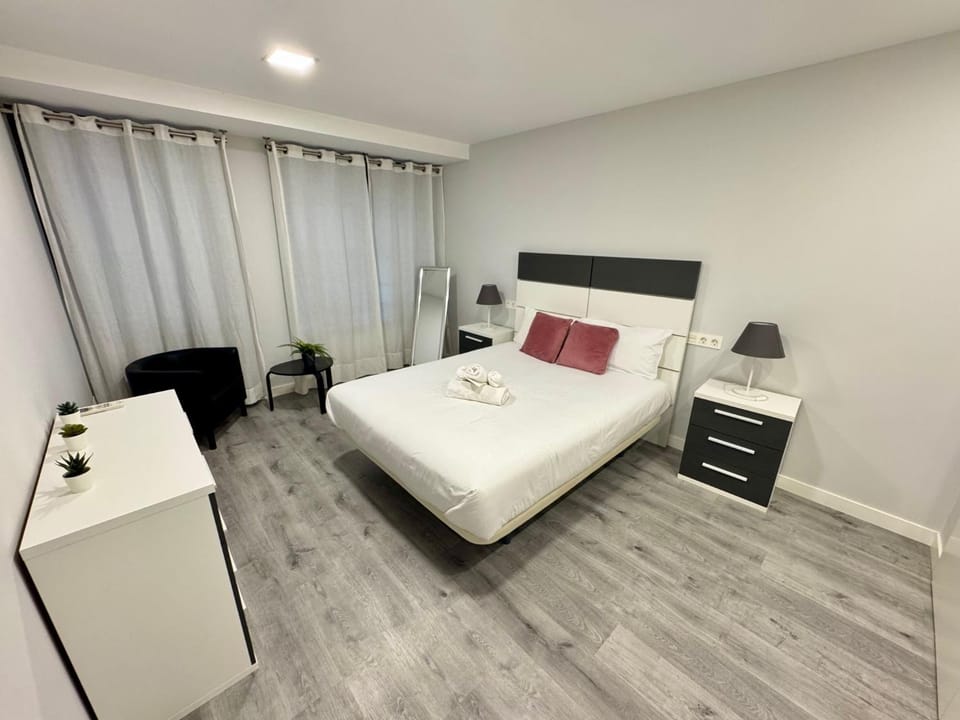 Bed, Bedroom
