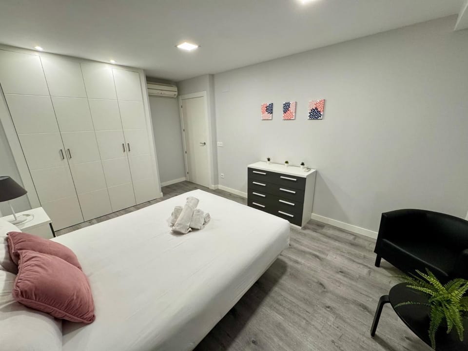 Bed, Bedroom, wardrobe