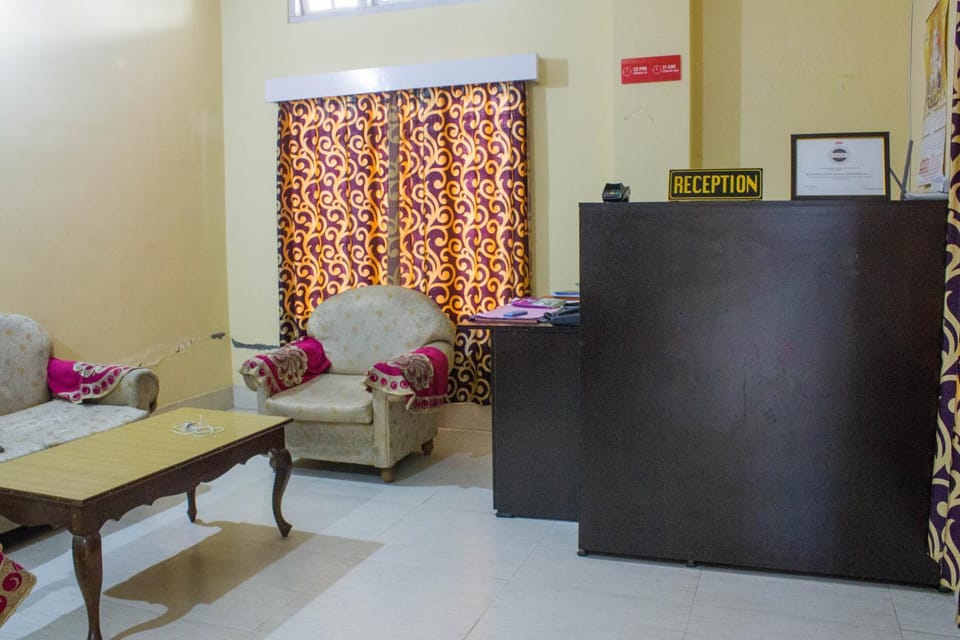 Lobby or reception, Internal: Not applicable to any particular room