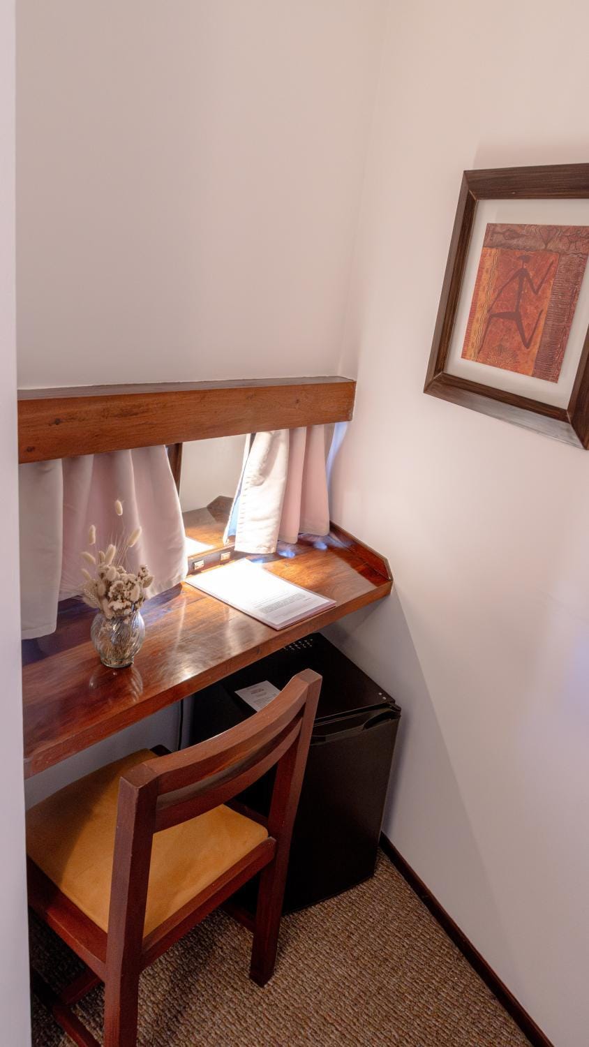 Seating area, Bedroom
