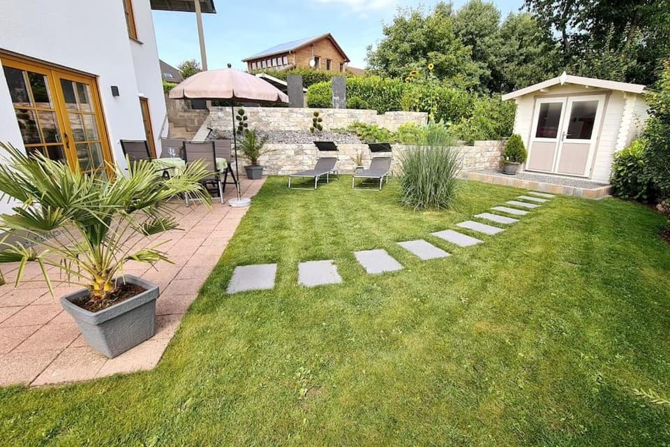 Property building, Natural landscape, Garden, Garden view