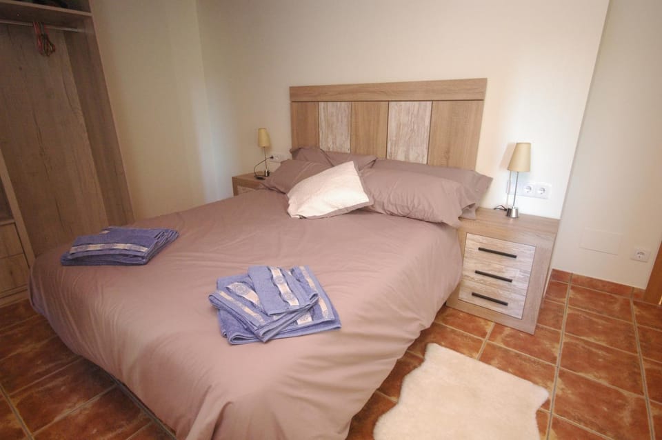 Torre del mig Apartment in Catalonia