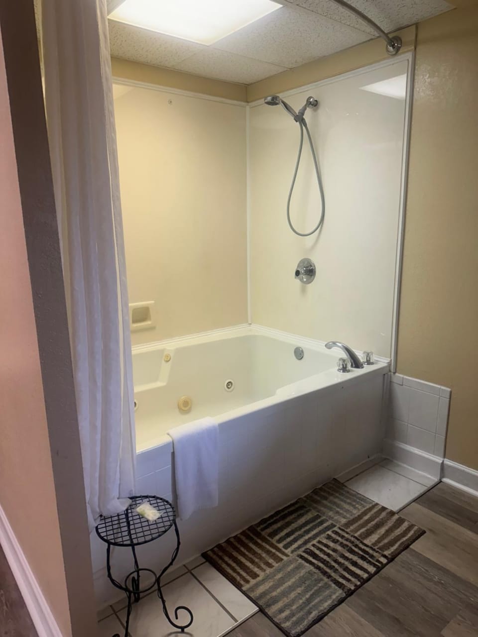 River Place Condos Riverside #309 1BD House in Pigeon Forge