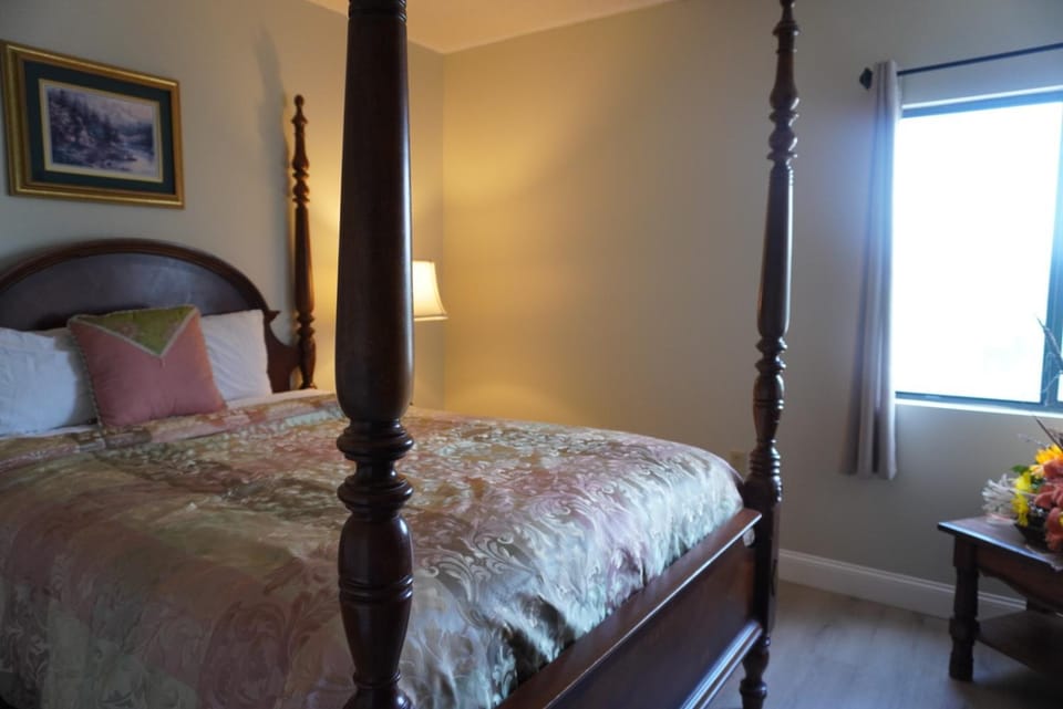 River Place Condos #410 3BD House in Pigeon Forge