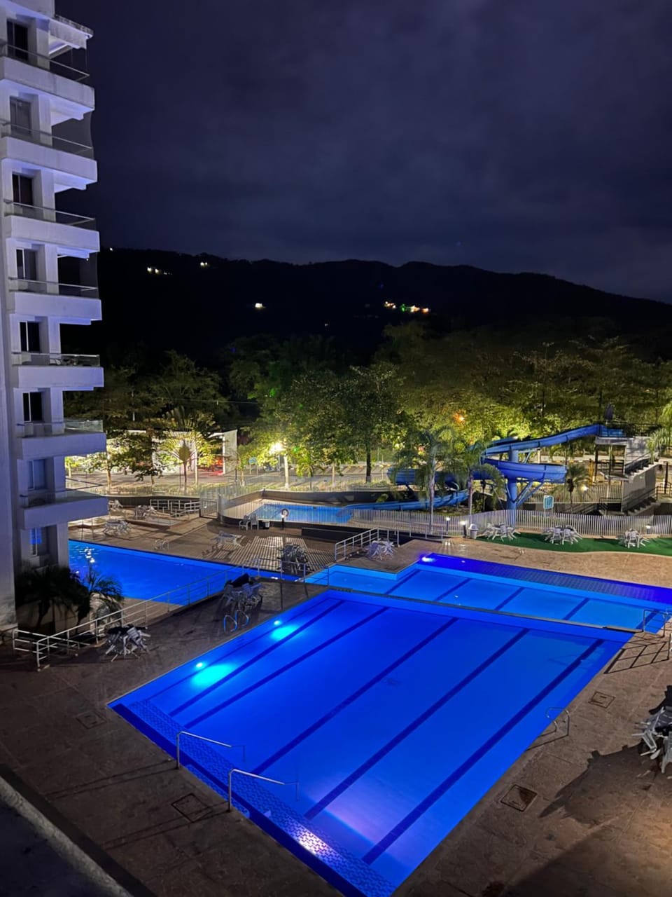 Night, Pool view