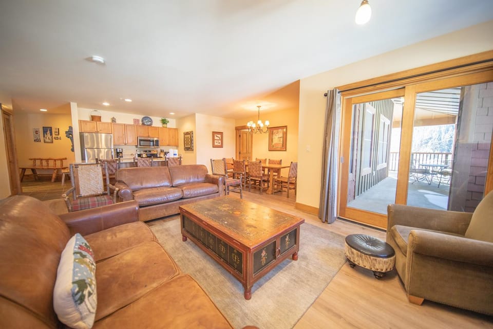 Springs 8819 by SummitCove Lodging in Colorado House in Keystone