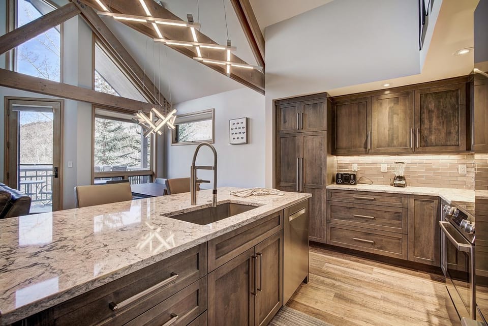 3BR Ski-In Beaver Creek Retreat, Fully Renovated! House in Beaver Creek