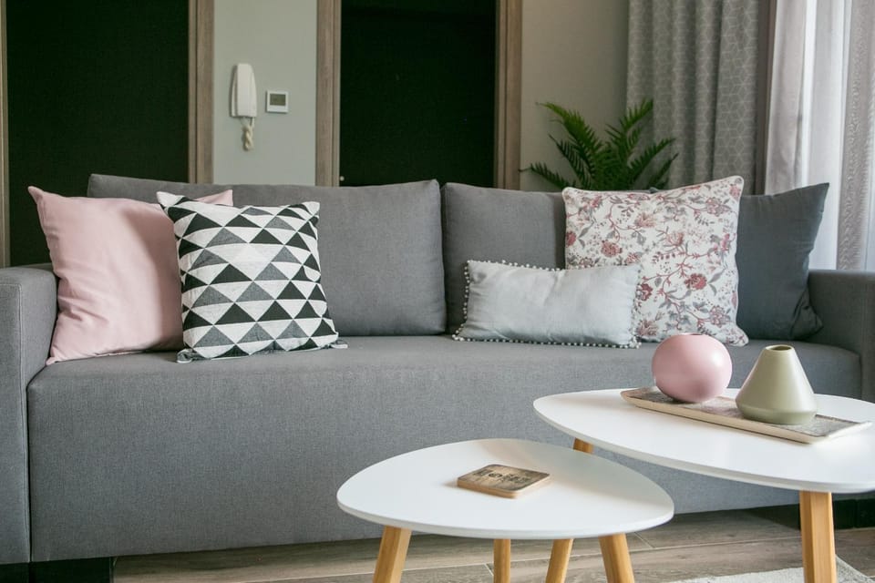 Living room, Seating area