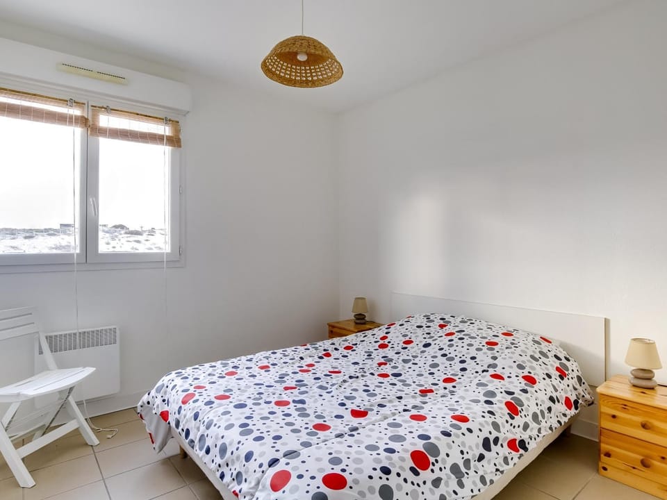 Appartement T3 avec Terrasse - à 50m de la Plage de Biscarrosse, Parking Privé Inclus - FR-1-521-15 Apartment in Biscarrosse