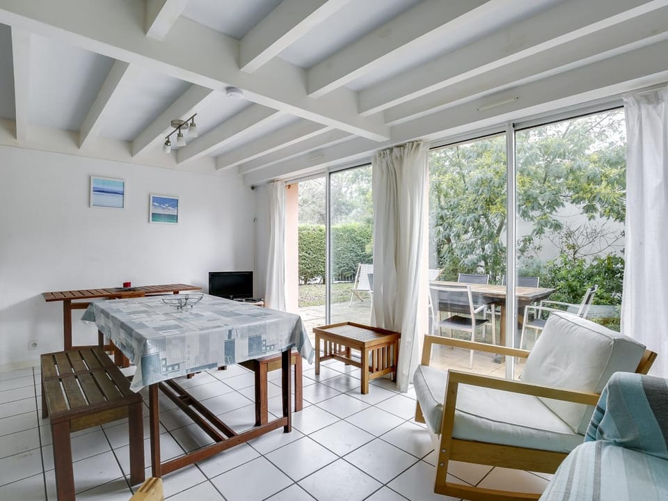 Maison 4 pers. avec jardin clos, proche plage et centre, quartier calme - FR-1-521-24 House in Biscarrosse