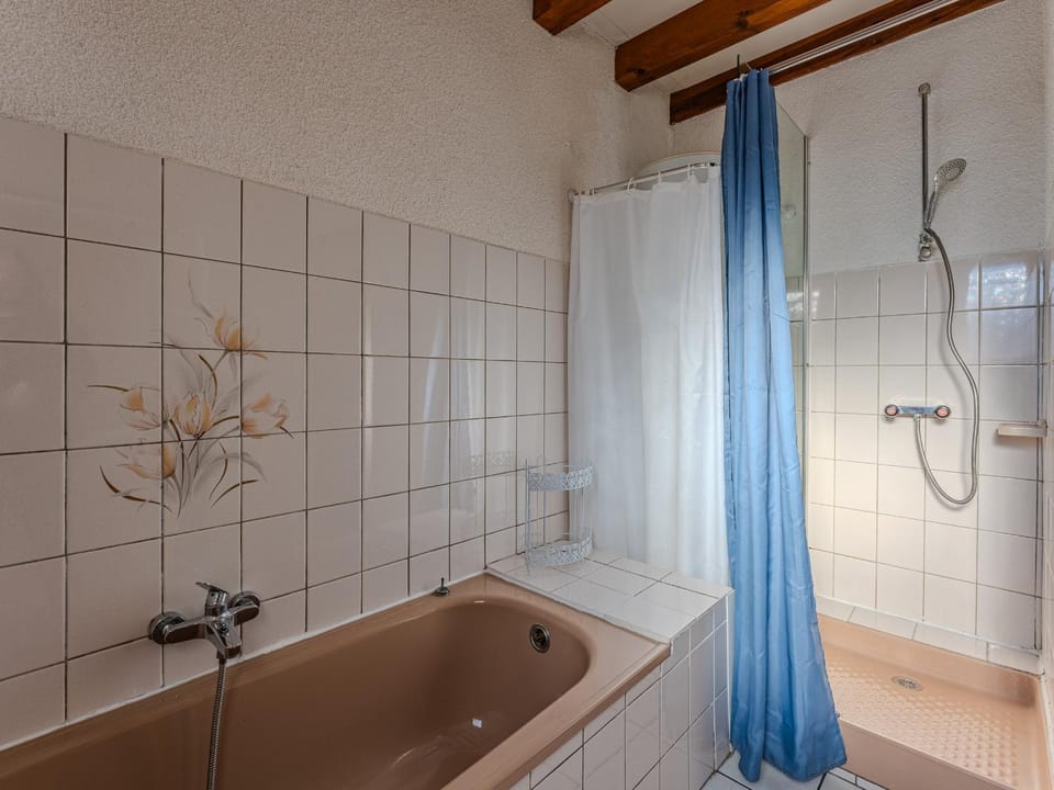 Maison chaleureuse avec terrasse et jardin, proche plage et centre-ville - 6 pers, Biscarrosse - FR-1-521-34 House in Biscarrosse