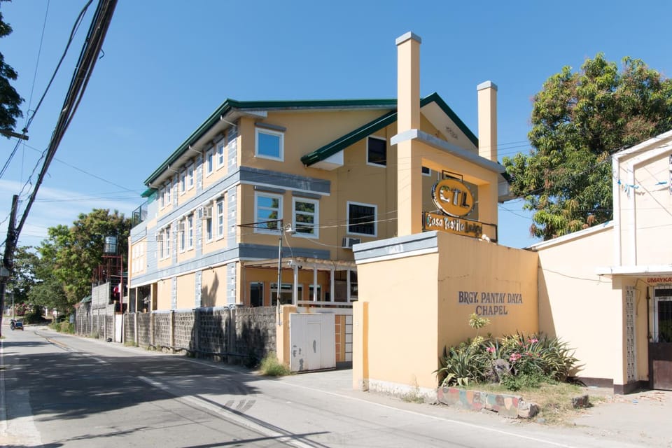 Property building, Day, Street view