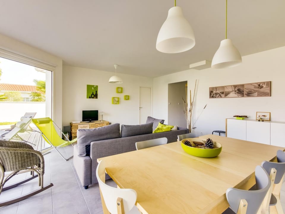 Maison contemporaine Biscarrosse, 7 pers., 3 ch., Wi-Fi, sur terrain 700m², proche activités et plages - FR-1-521-44 House in Parentis-en-Born