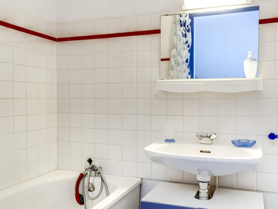 Studio Cabine à Biscarrosse Plage - 300m de la Mer, Balcon Sud, Parking Privé - FR-1-521-61 Cabin in Biscarrosse