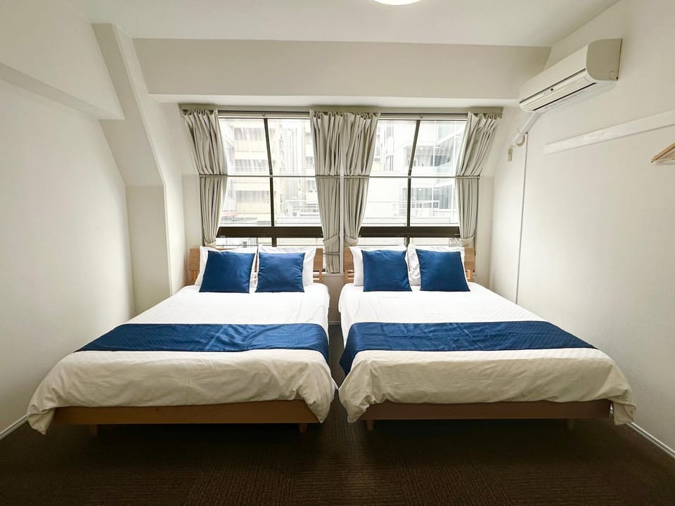 Bed, Bedroom, air conditioner
