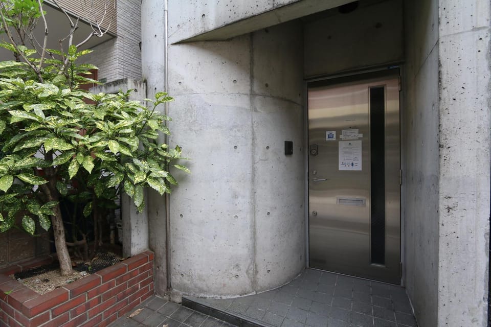 Facade/entrance, Day
