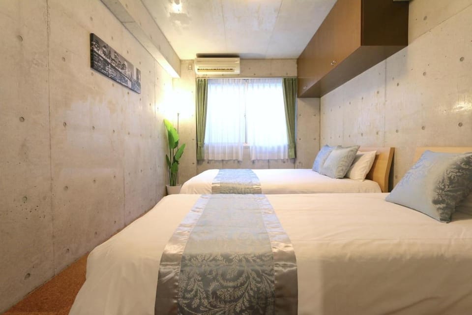 Bed, Photo of the whole room, Bedroom, air conditioner