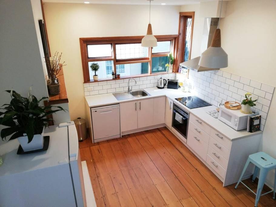 Kitchen or kitchenette, dishwasher, minibar, pet friendly, stove