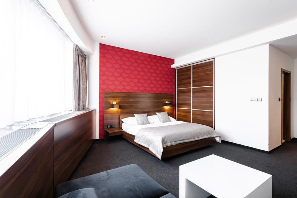 Bed, Photo of the whole room