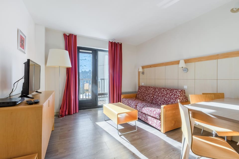 Bed, Living room, Dining area