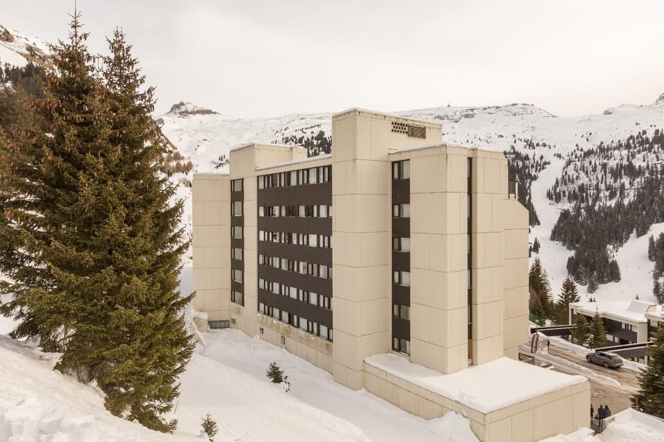 Property building, Mountain view