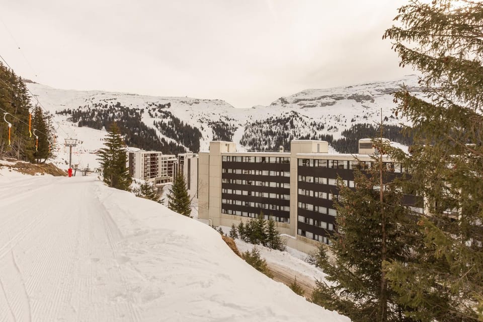 Property building, Mountain view