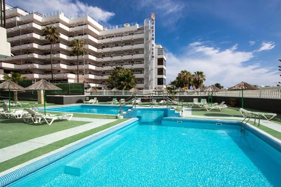 Property building, Swimming pool