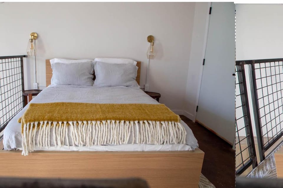 Continental Congress Loft at Kestrel Hotel Apartment in Philadelphia