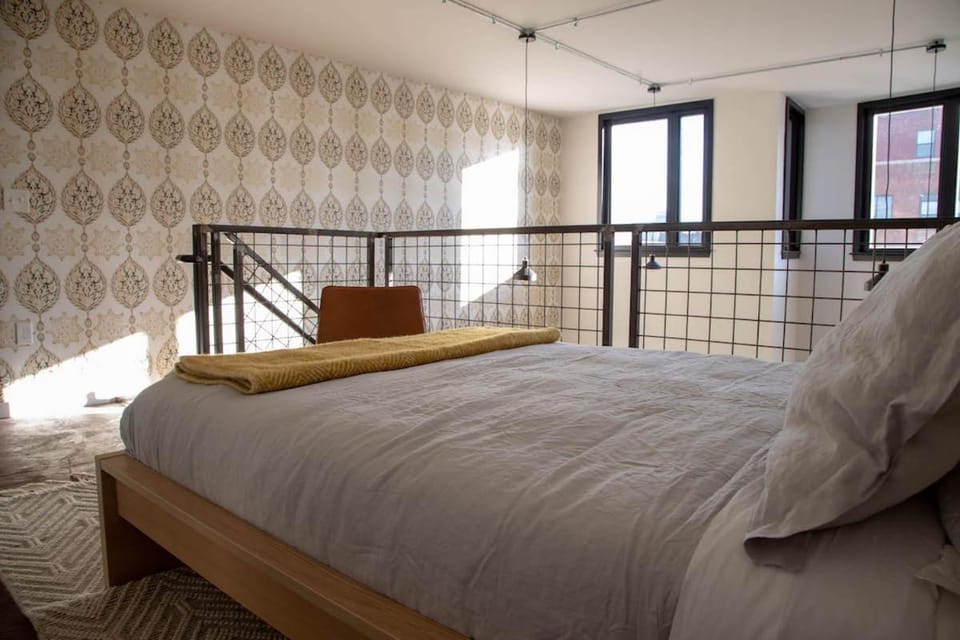 Continental Congress Loft at Kestrel Hotel Apartment in Philadelphia